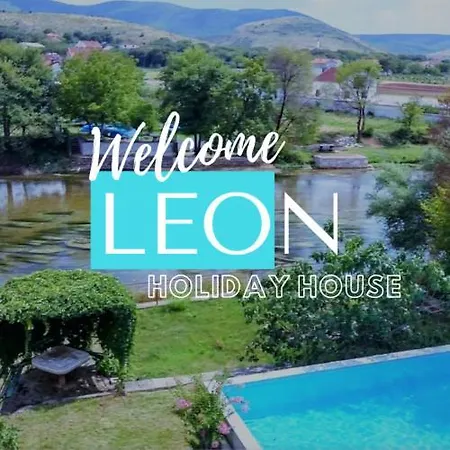 Villa House Leon *